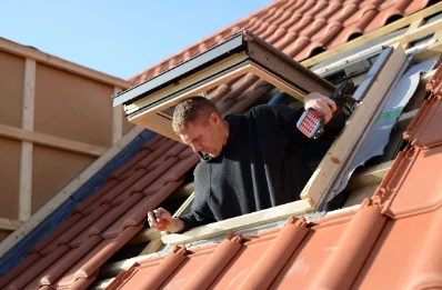 Pose de fenêtres de toit Velux à Faramans
